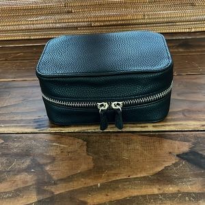 Trish McEvoy Power of Makeup Planner- approximately 7”